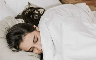Best Relaxation Techniques for Sleep in 2026 - Pulsetto